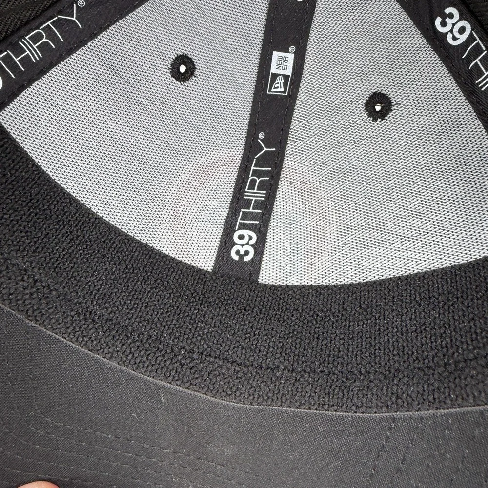 Miami Dolphins Hat Cap‎ Fitted Mens Small Medium S/M Black New Era 39Thirty NWOT